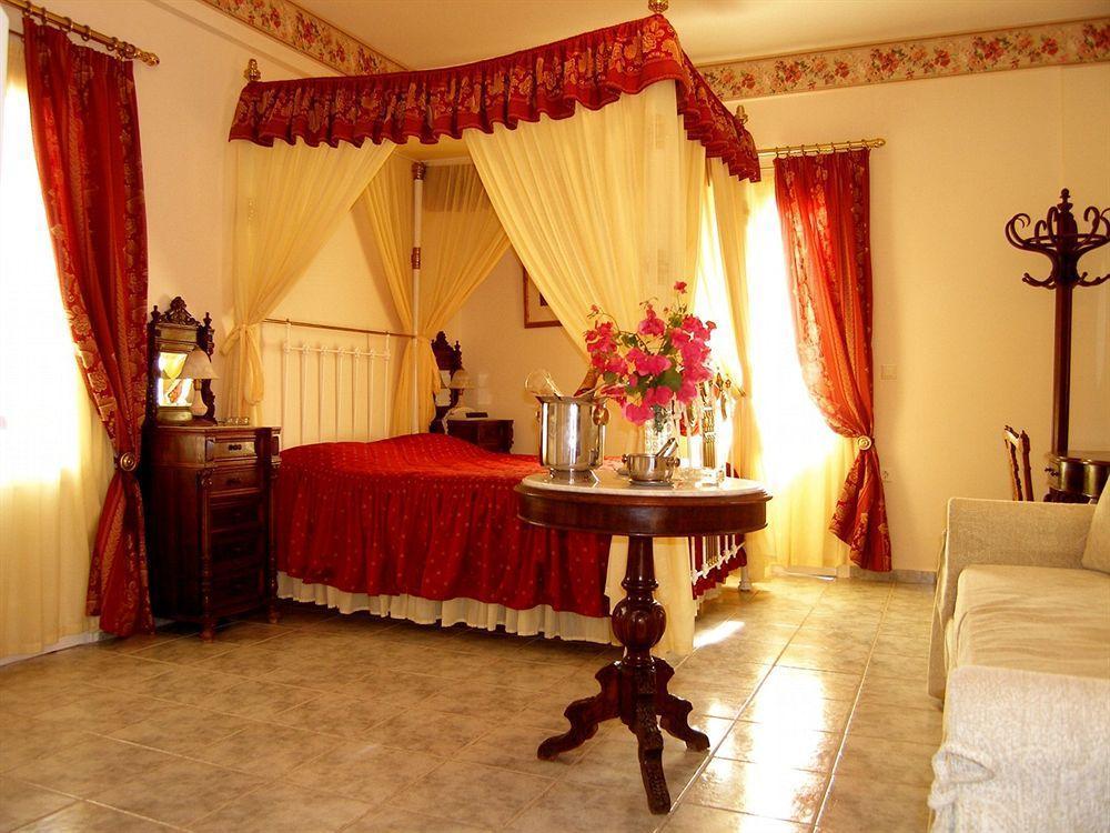 Emilia Luxury Apartments Megas Gialos - Nites ภายนอก รูปภาพ