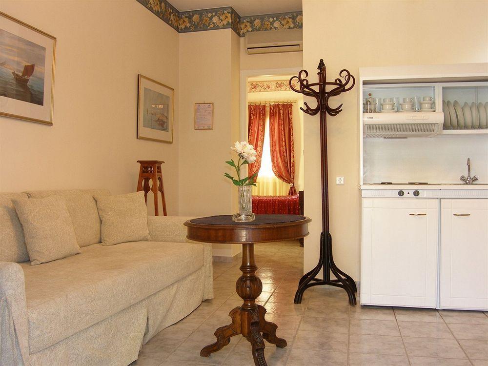 Emilia Luxury Apartments Megas Gialos - Nites ภายนอก รูปภาพ