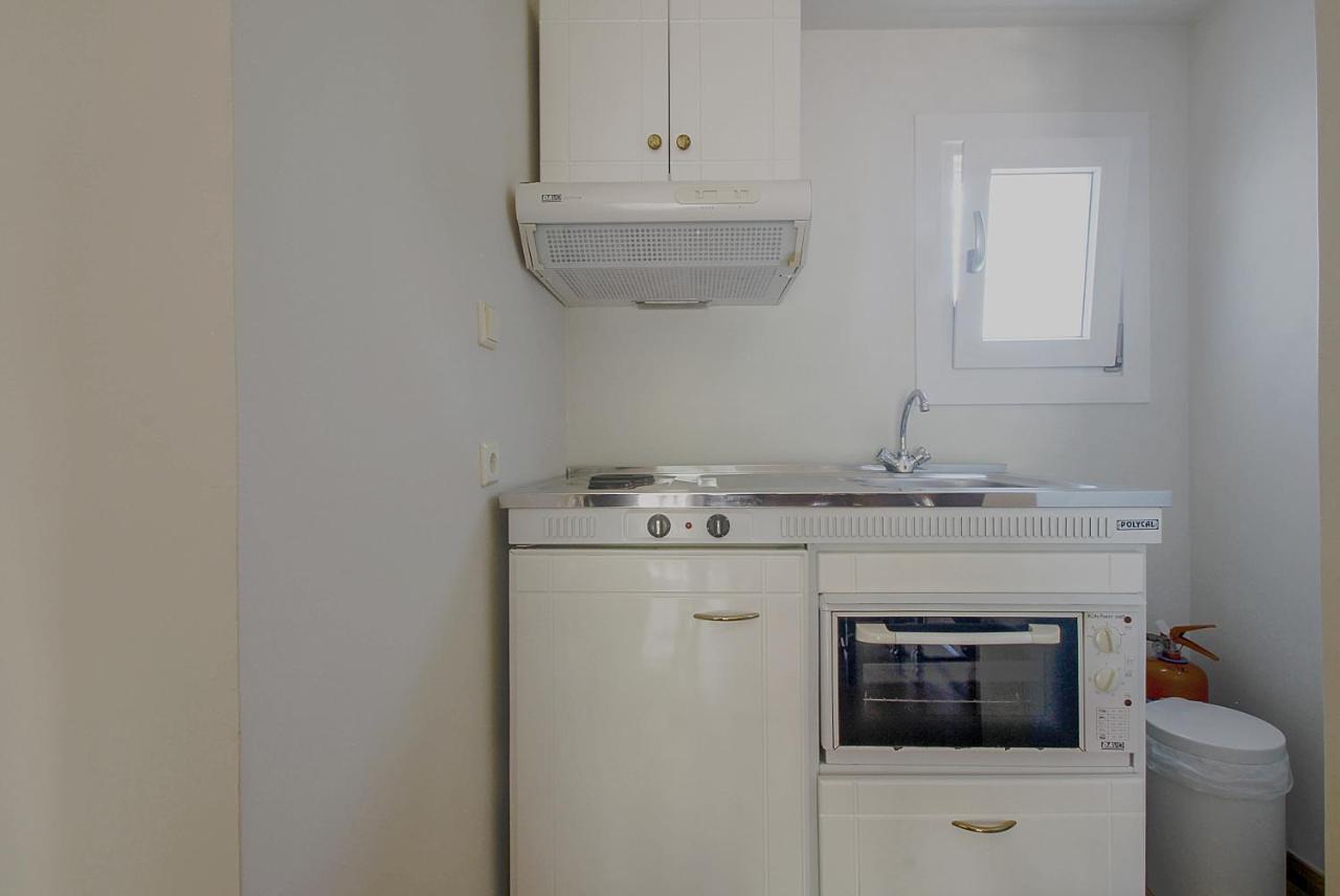 Emilia Luxury Apartments Megas Gialos - Nites ภายนอก รูปภาพ
