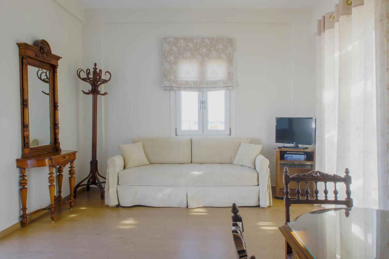 Emilia Luxury Apartments Megas Gialos - Nites ภายนอก รูปภาพ