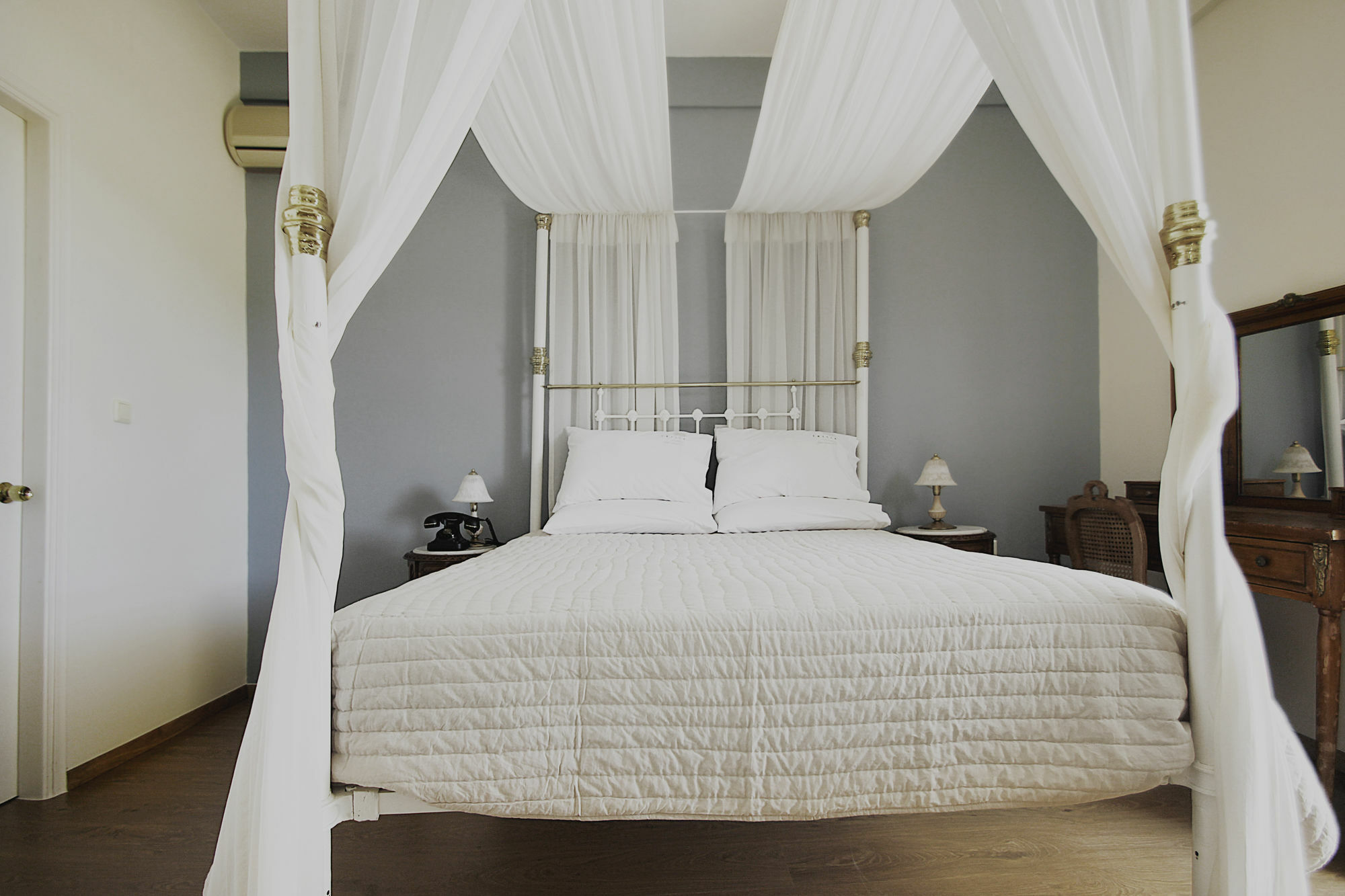 Emilia Luxury Apartments Megas Gialos - Nites ภายนอก รูปภาพ